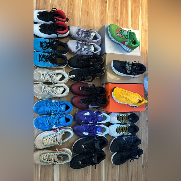 Basketball shoes size 9